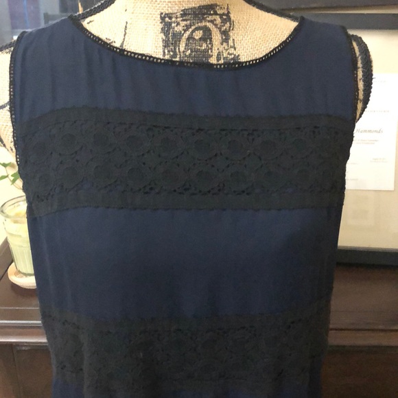 Loft NWOT navy and black blouse - Picture 2 of 5